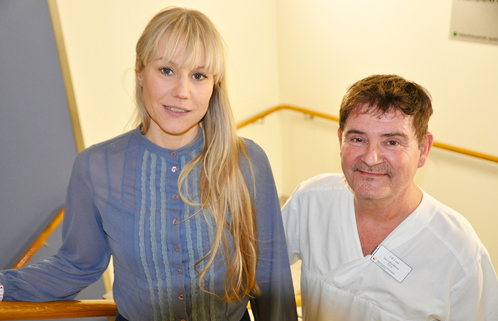 Lena Ekelius och Ulf Lind trivs med arbetet på en akut äldrevårdsavdelning vid Lunds universitetssjukhus.